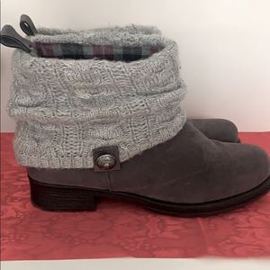 Muk luks booties gray suede size 8